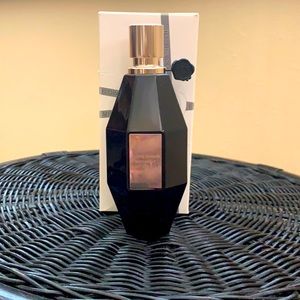 Flowerbomb- Midnight